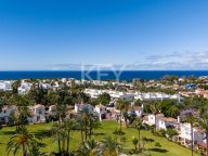 Villa en alquiler en Rio Real, Marbella Este