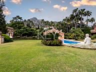 Villa en venta en Los Picos, Marbella Golden Mile