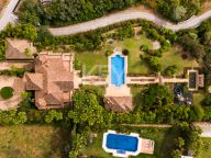 Villa en venta en Los Picos, Marbella Golden Mile