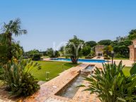 Villa en venta en Los Picos, Marbella Golden Mile