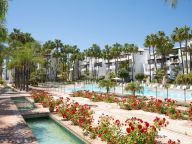 Apartamento en venta en Puente Romano, Marbella Golden Mile