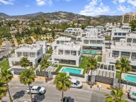 Villa en venta en Rio Real, Marbella Este