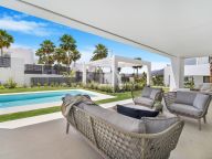 Villa en venta en Rio Real, Marbella Este