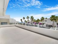 Villa en venta en Rio Real, Marbella Este