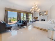 Вилла на продажу в Marbella Hills, Золотая Миля