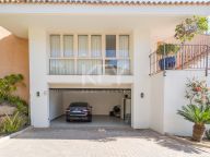 Вилла на продажу в Marbella Hills, Золотая Миля