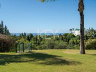 Вилла на продажу в Marbella Hills, Золотая Миля