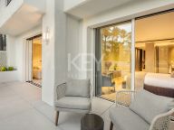 Ground Floor Apartment for sale in Puente Romano, Marbella Golden Mile