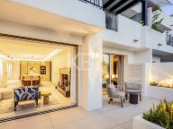 Ground Floor Apartment for sale in Puente Romano, Marbella Golden Mile