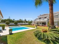 Villa en venta en Casasola, Estepona