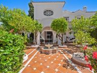 Villa for sale in Casasola, Estepona