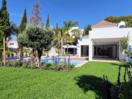 Villa en venta en Paraiso Alto, Benahavis