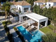 Villa en venta en Paraiso Alto, Benahavis