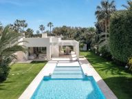 Villa for sale in Marbesa, Marbella East