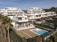 Villa en venta en New Golden Mile, Estepona