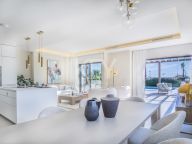 Villa en venta en New Golden Mile, Estepona