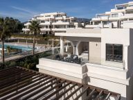 Villa en venta en New Golden Mile, Estepona