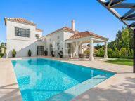 Villa en venta en Nueva Andalucia