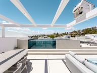 Villa en venta en Marbella Golden Mile