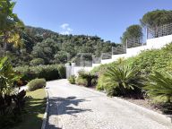 Villa en venta en El Madroñal, Benahavis