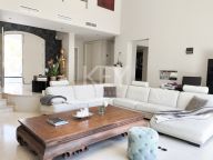 Villa for sale in El Madroñal, Benahavis