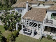 Villa en venta en El Madroñal, Benahavis