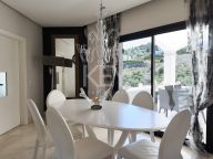 Villa for sale in El Madroñal, Benahavis