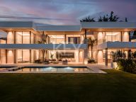 Villa for sale in Paraiso Alto, Benahavis
