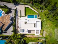 Villa for sale in Paraiso Alto, Benahavis