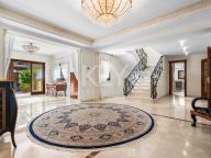 Villa for sale in Sierra Blanca, Marbella Golden Mile