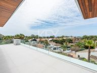 Villa en venta en Carib Playa, Marbella Este