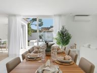 Villa en venta en El Rosario, Marbella Este