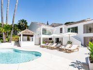 Villa en venta en El Rosario, Marbella Este