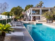 Villa for sale in La Campana, Nueva Andalucia