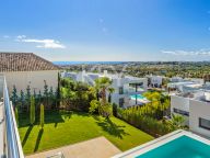 Villa en venta en Haza del Conde, Nueva Andalucia
