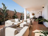 Apartamento en venta en Jardines de Andalucia, Nueva Andalucia