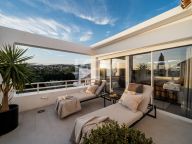 Penthouse for sale in Alcores del Golf, Nueva Andalucia