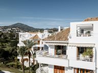 Penthouse for sale in Alcores del Golf, Nueva Andalucia