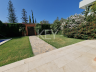 Villa en venta en Casablanca, Marbella Golden Mile