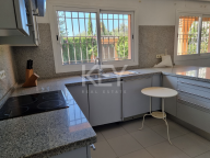 Villa en venta en Casablanca, Marbella Golden Mile