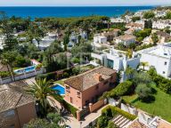 Villa en venta en Casablanca, Marbella Golden Mile