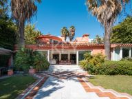 Mansion for sale in Nazules, Marbella Golden Mile