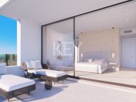 Вилла на продажу в Estepona Golf, Эстепона