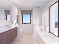 Вилла на продажу в Estepona Golf, Эстепона