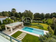 Villa en venta en Altos Reales, Marbella Golden Mile