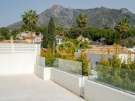 Villa for sale in Altos Reales, Marbella Golden Mile