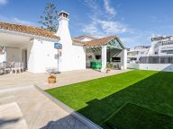 Villa for sale in Cancelada, Estepona