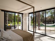 Villa for sale in Aloha Gardens, Nueva Andalucia