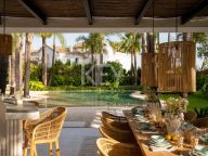 Villa for sale in Aloha Gardens, Nueva Andalucia