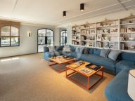 Villa for sale in Las Lomas de Marbella, Marbella Golden Mile